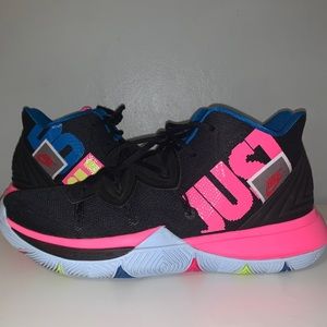 Kyrie 5 ‘Just Do It’  sneakers